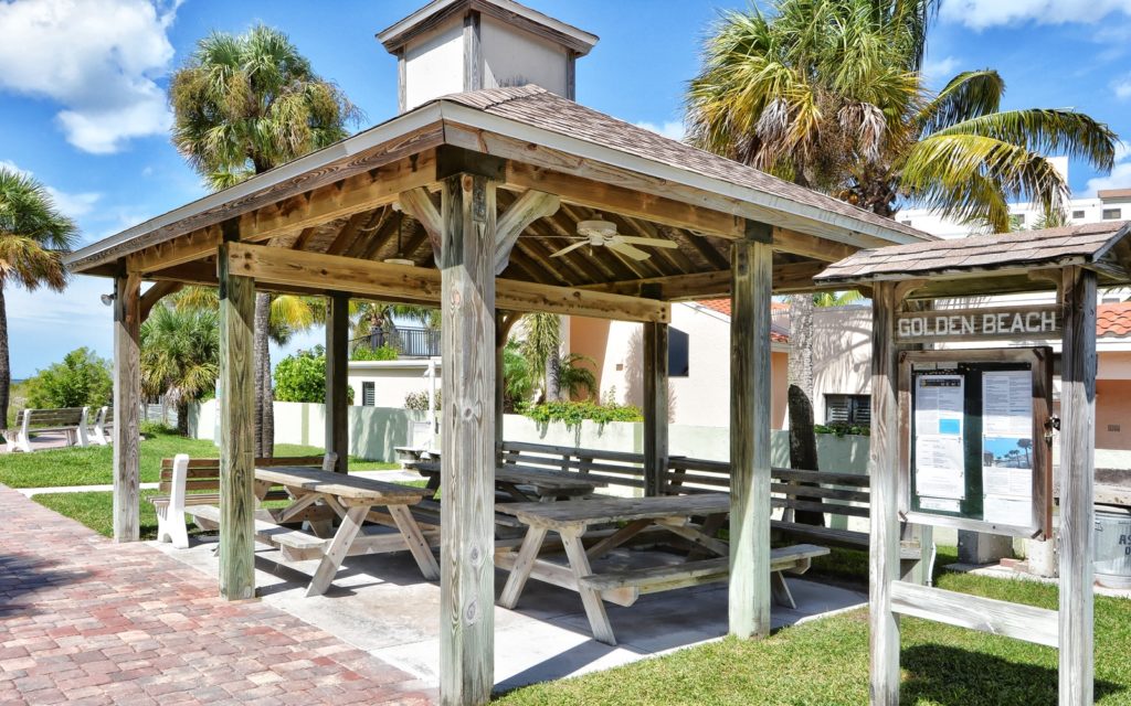 Golden Beach in Venice Picnic Area