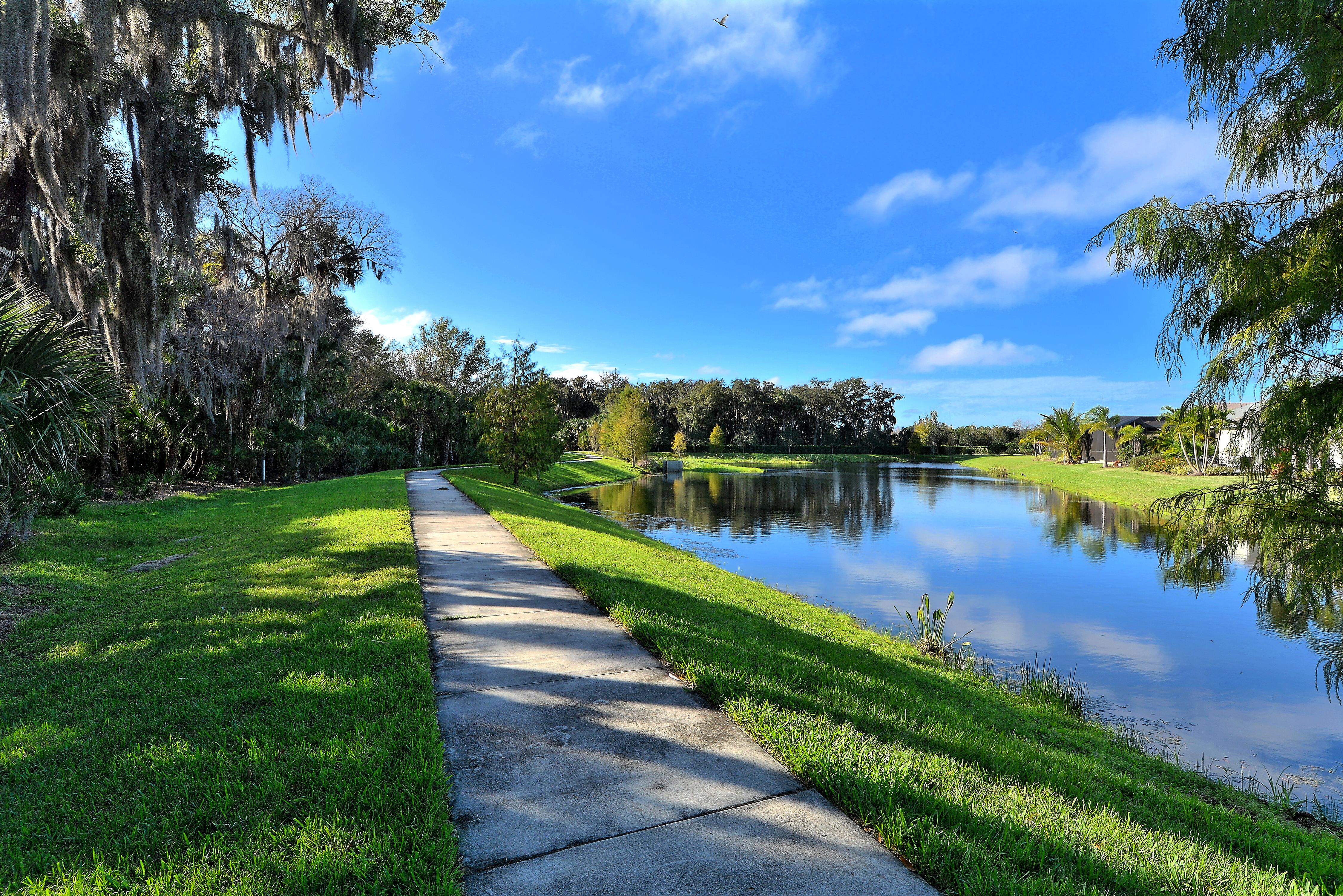 Woodbrook in Sarasota : Villas & Homes for Sale in a Gated Community