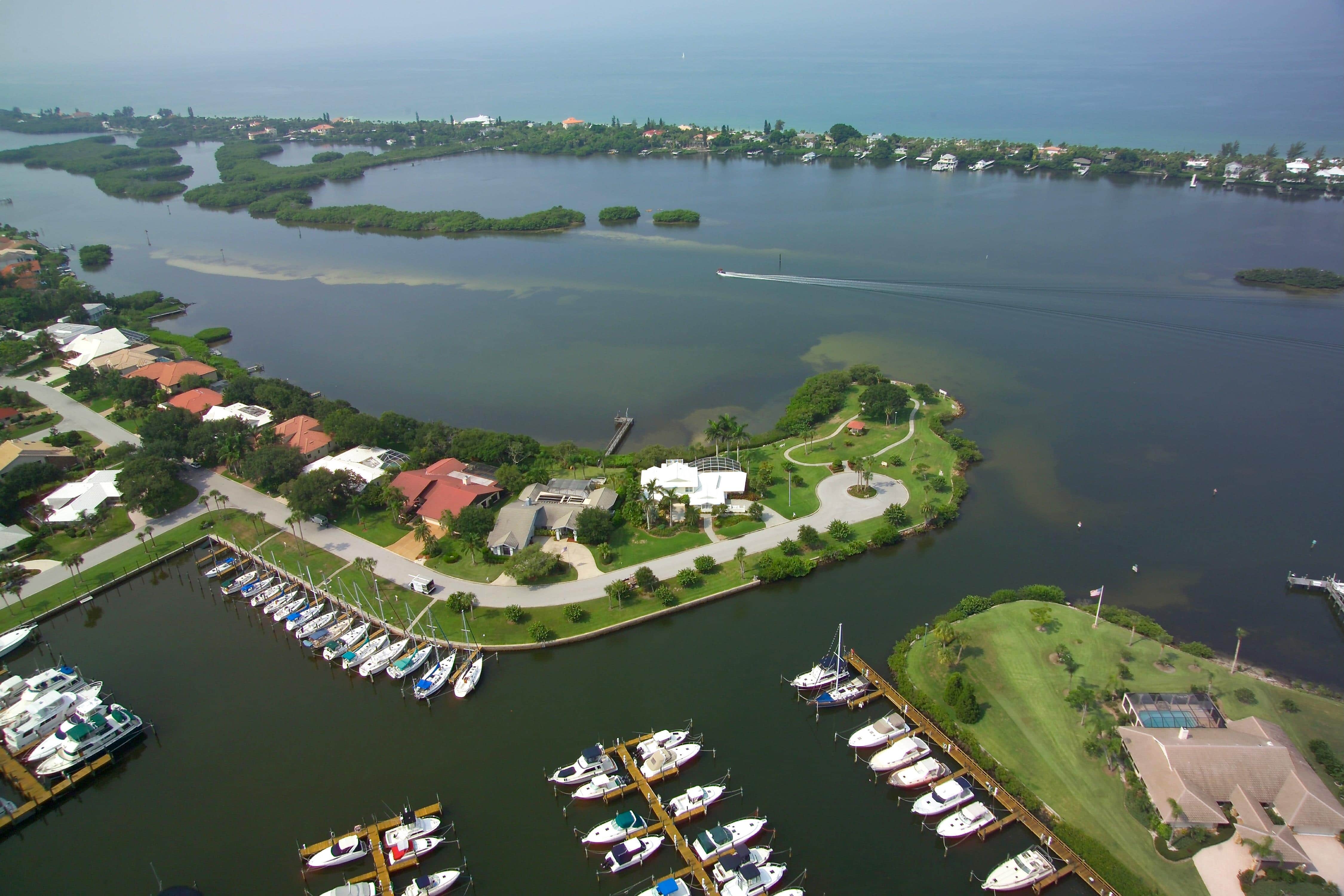 southbay yacht and racquet club homes for sale