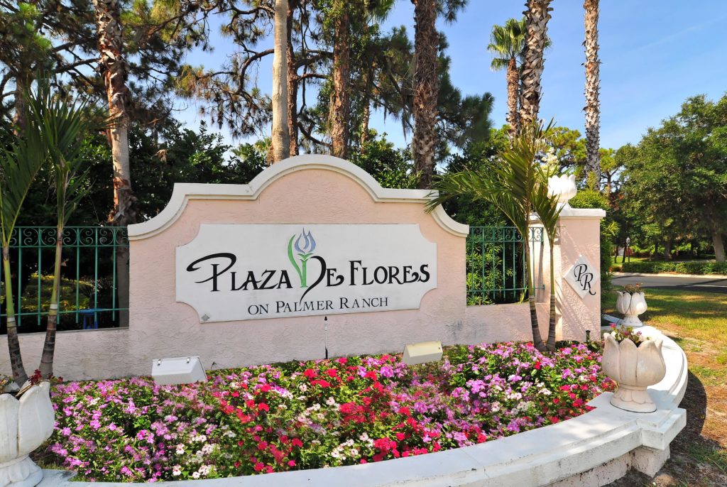 Plaza de Flores on Palmer Ranch Entrance