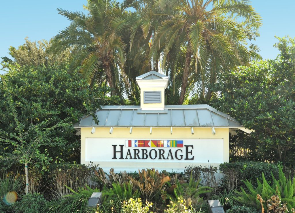 Harborage at Braden River in Bradenton Entrance Sign