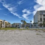 MacArthur Beach and Racquet Club Condos for Sale