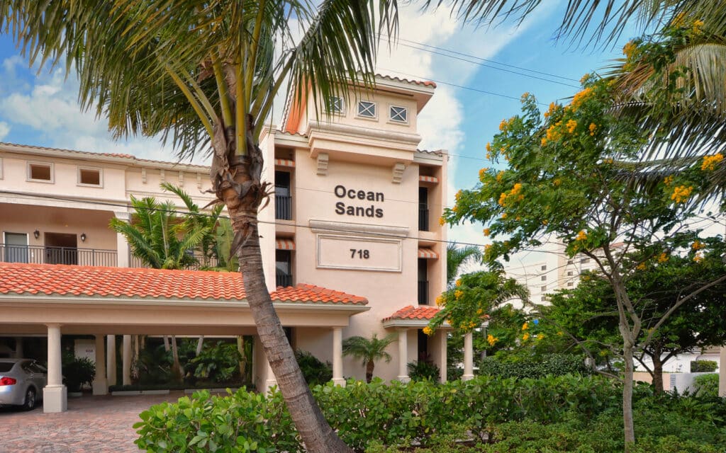 Ocean Sands in Venice Condos for Sale 